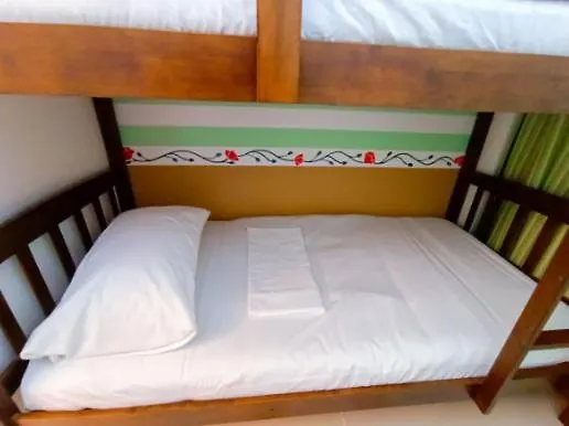 Cozy View 2-bedroom Near Moa, Naia, Picc, Star City, Us Embassy, & World Trade Center * Manila