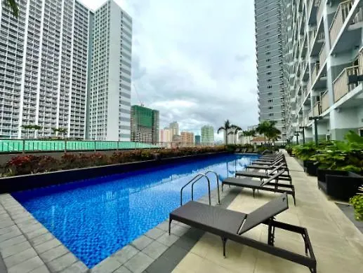 Cozy View 2-bedroom Near Moa, Naia, Picc, Star City, Us Embassy, & World Trade Center *