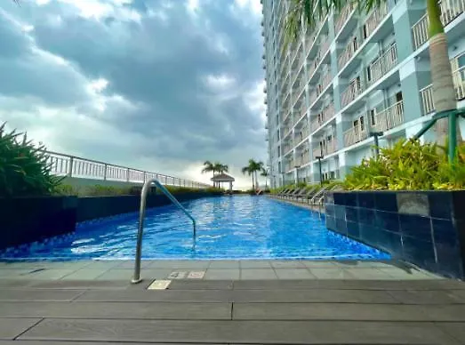 Cozy View 2-bedroom Near Moa, Naia, Picc, Star City, Us Embassy, & World Trade Center *